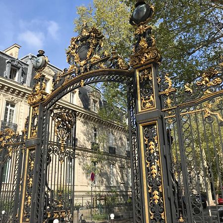 Parc Monceau Bed and Breakfast Paris Eksteriør billede