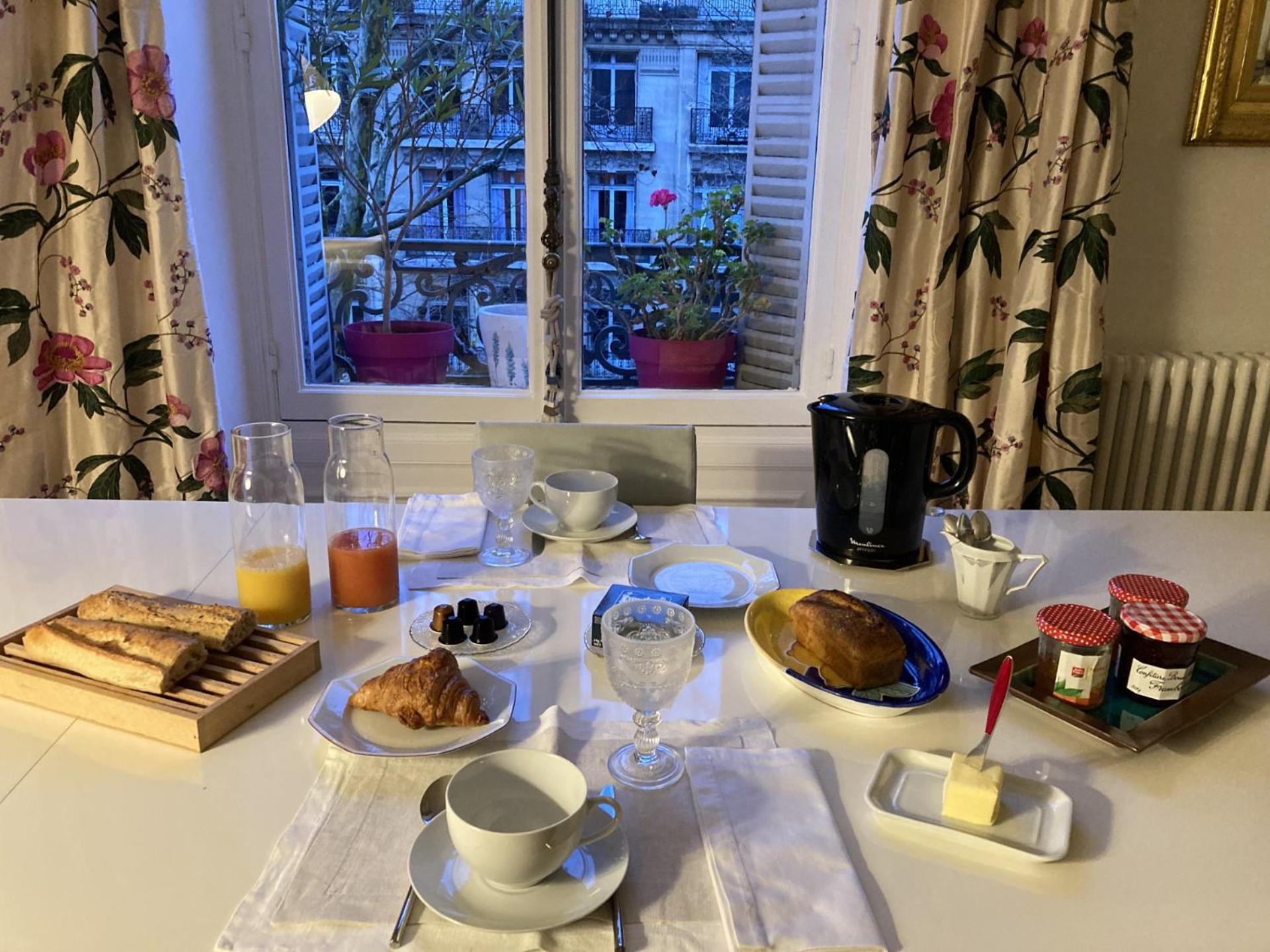 Parc Monceau Bed and Breakfast Paris Eksteriør billede
